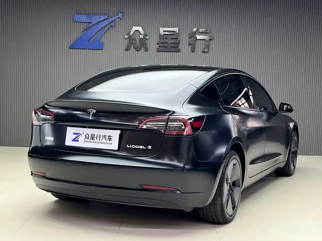 Tesla Model 3 — фото 6