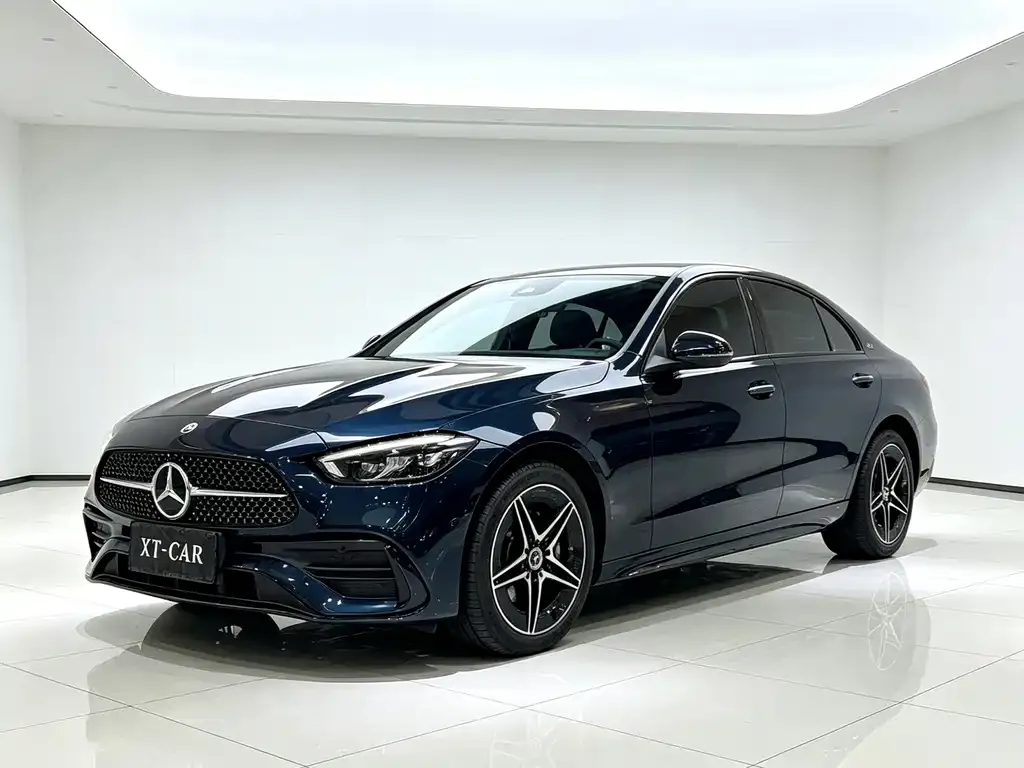 Mercedes-Benz C-Class — фото 1