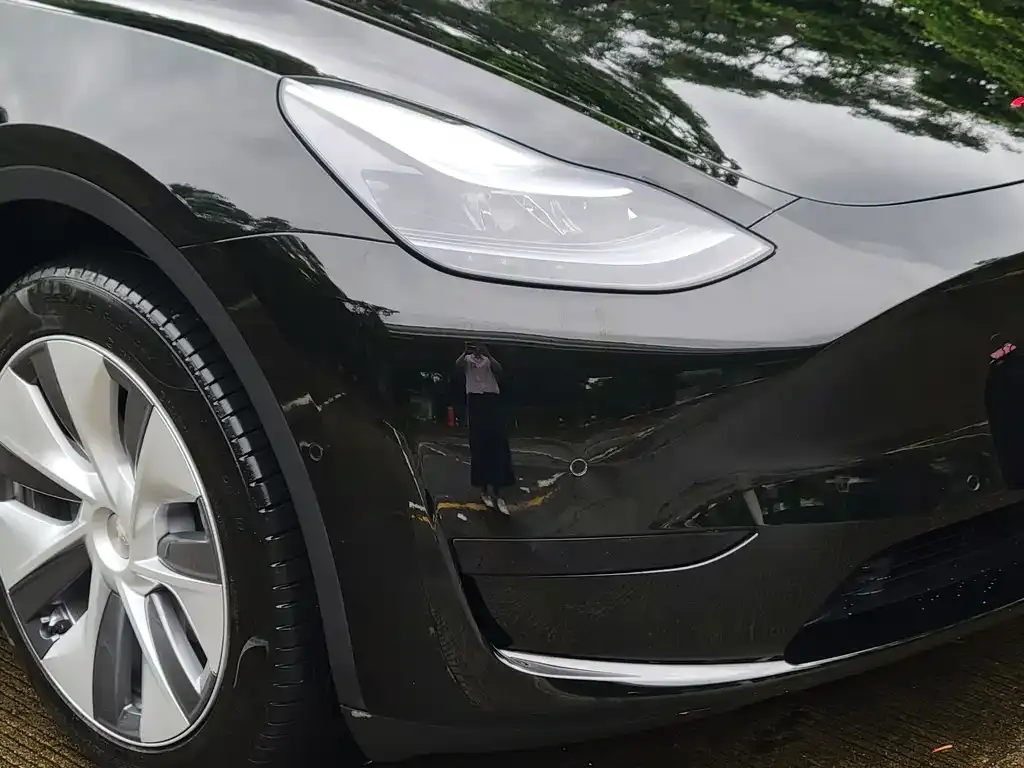 Tesla Model Y — фото 7