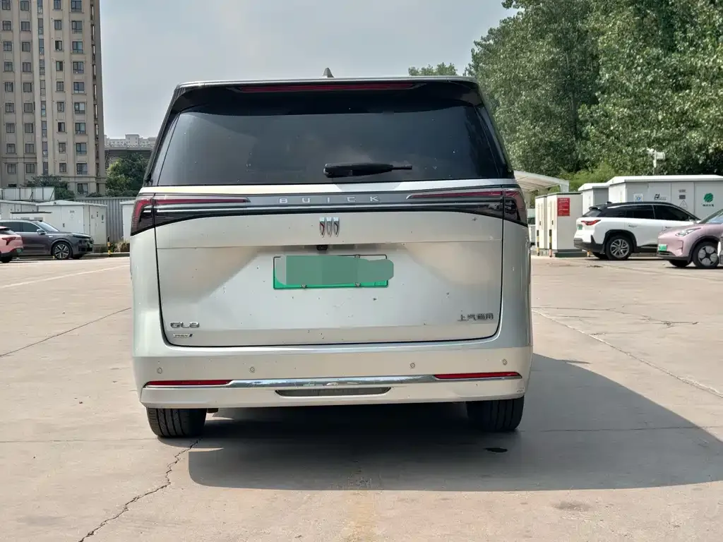 Buick GL8 Hybrid — фото 4