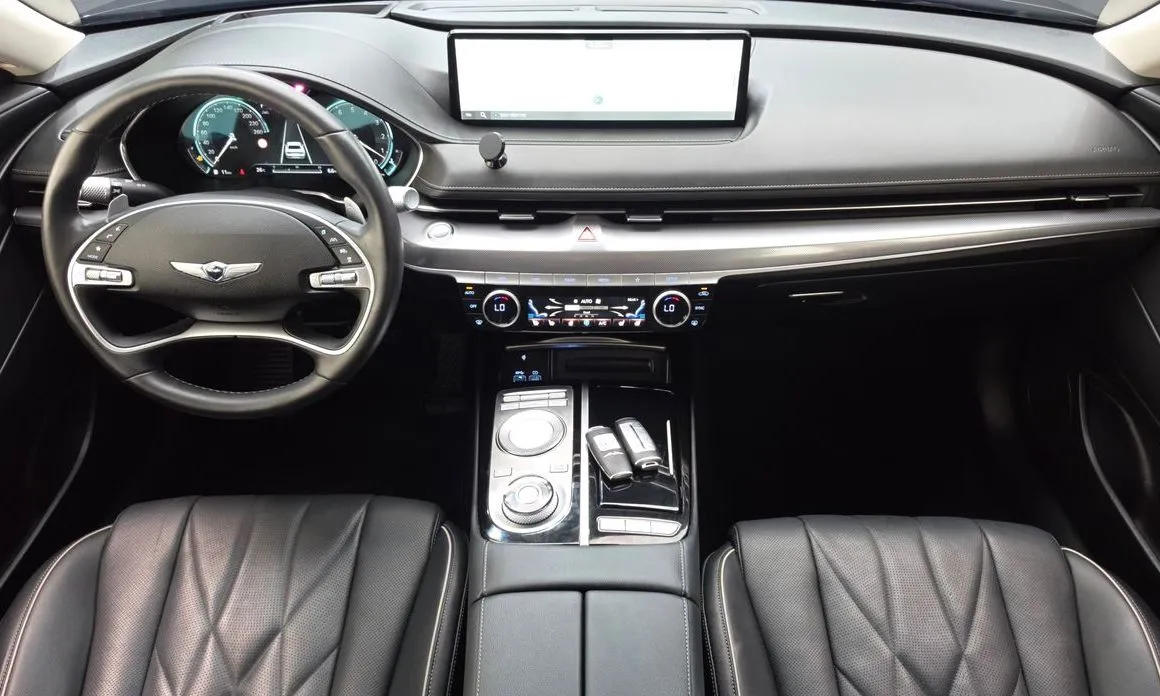 Genesis G80 — фото 9