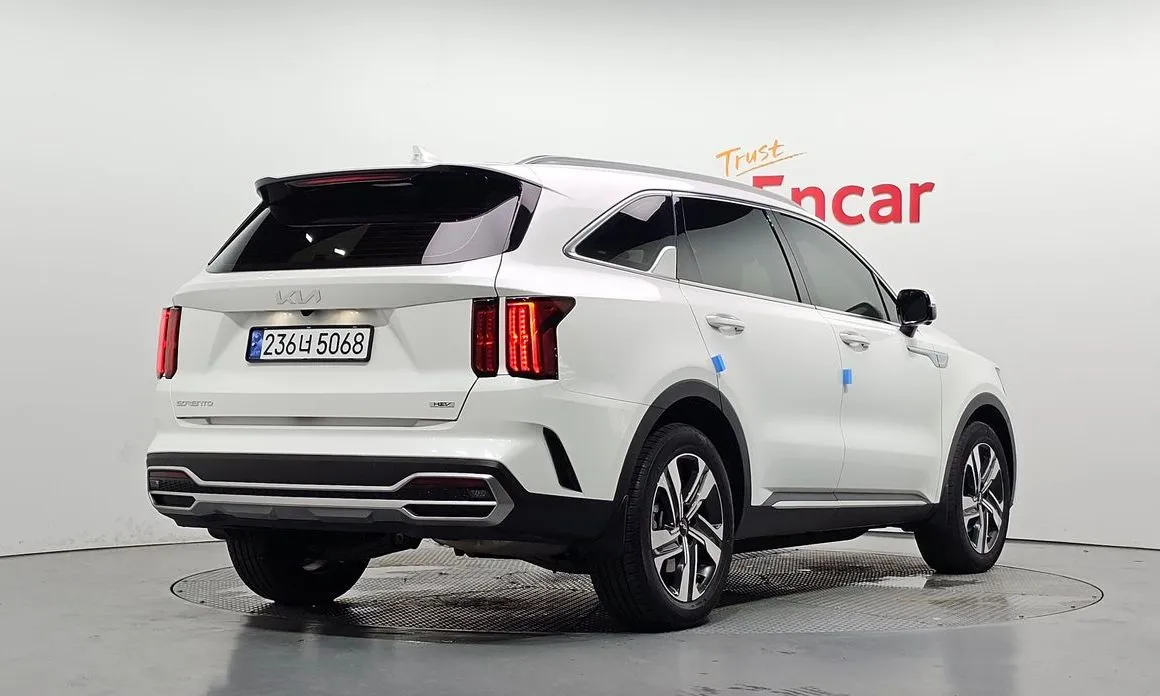 Kia Sorento — фото 8