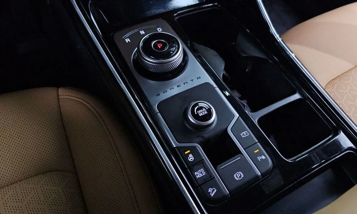 Kia Sorento — фото 4