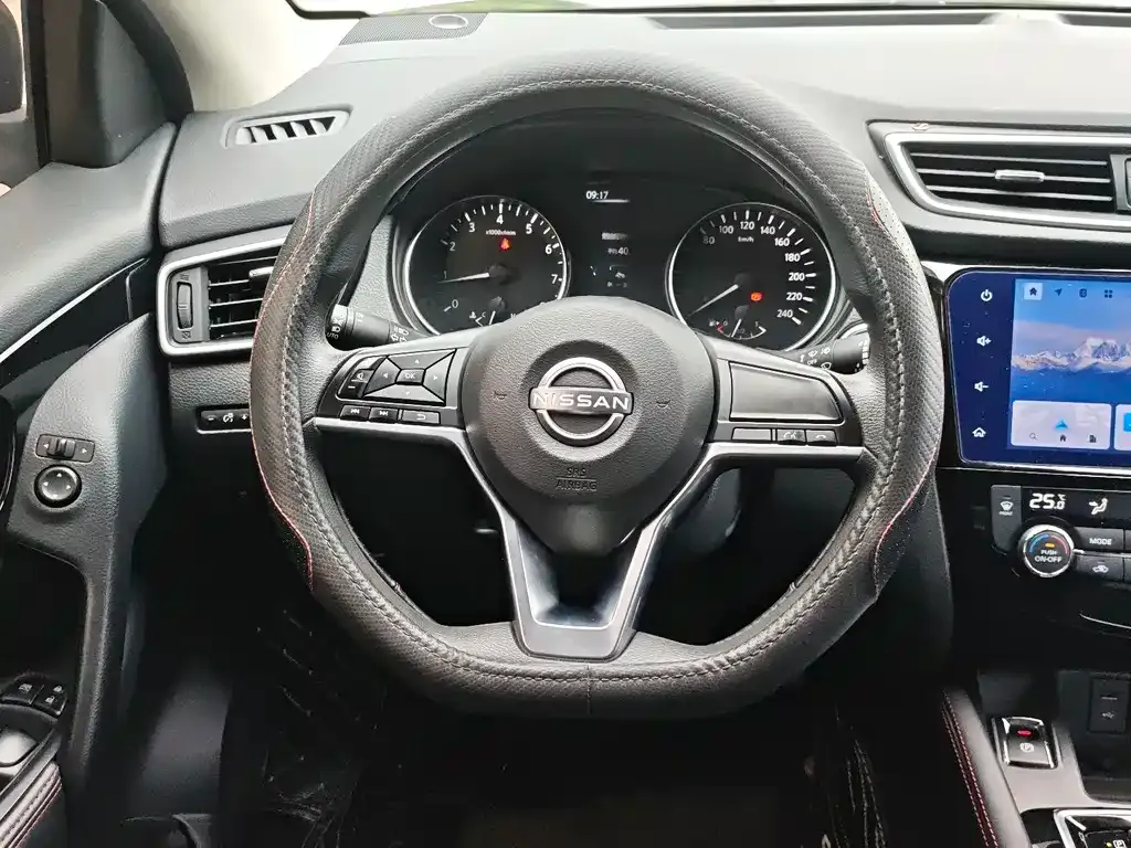 Nissan Qashqai — фото 3