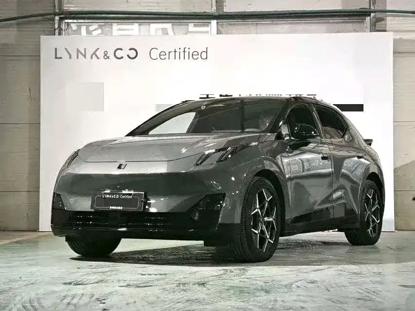 Lynk & Co Z20 — фото 1