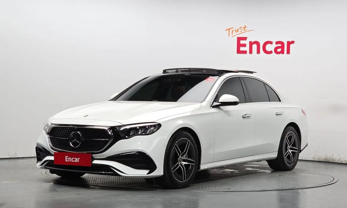 Mercedes-Benz E-Class — фото 1
