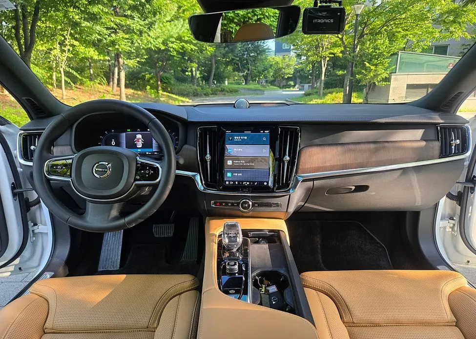 Volvo S90 — фото 4