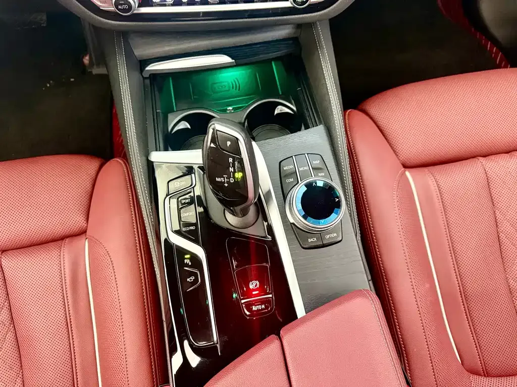 BMW 5 Series — фото 2