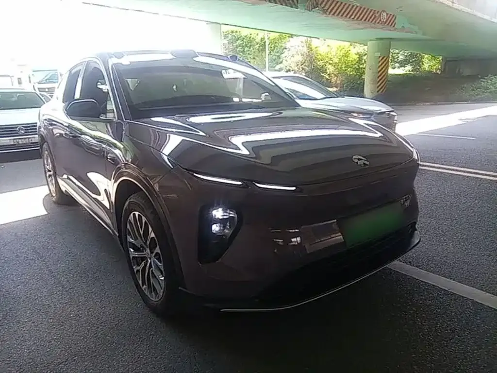 NIO EC6 — фото 10