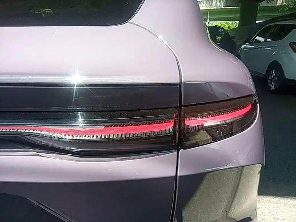 NIO EC6 — фото 3
