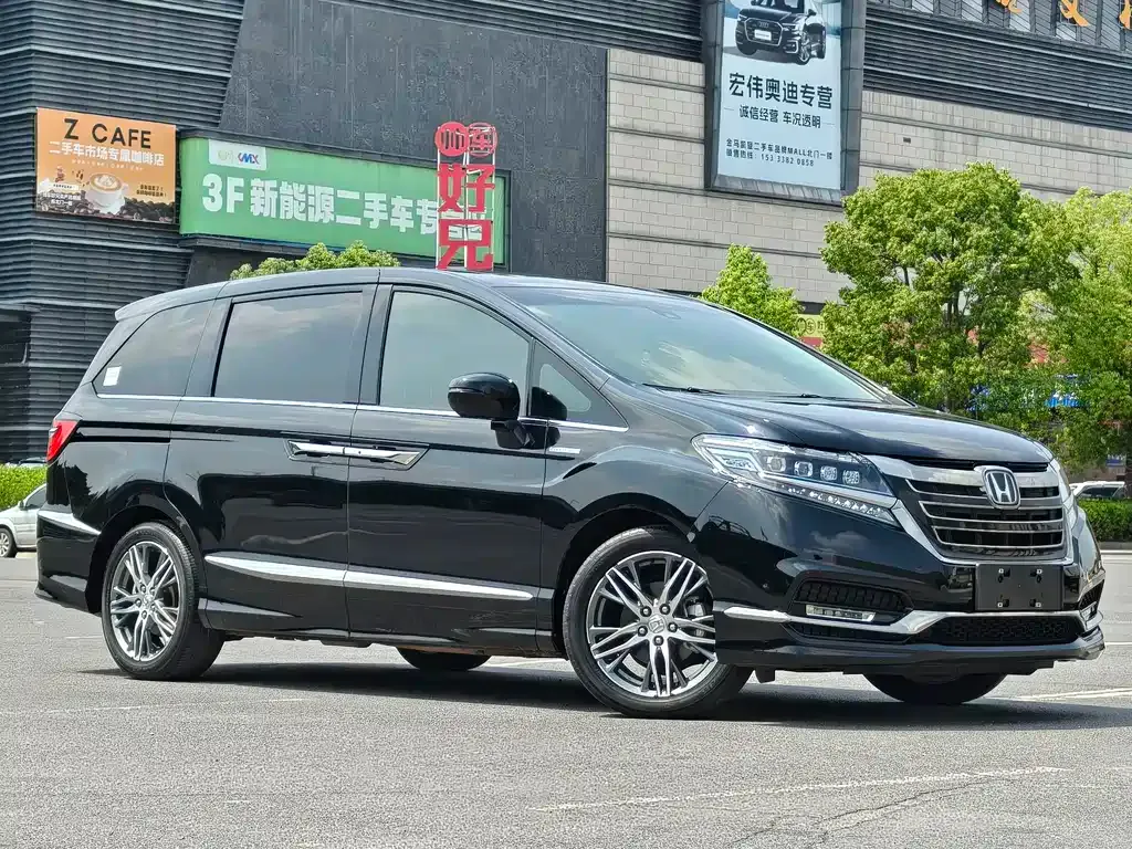 Honda Elysion — фото 9