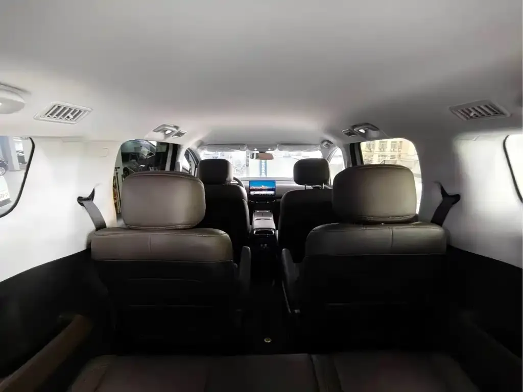 Wuling Xingguang 730 New Energy — фото 3