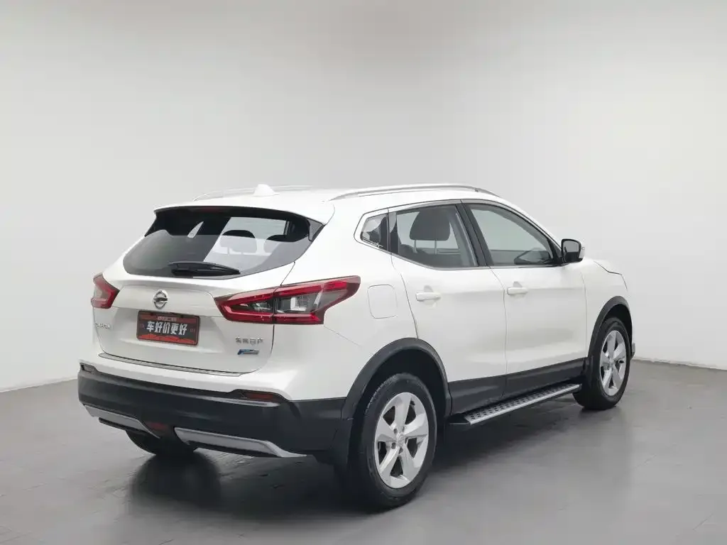 Nissan Qashqai — фото 2