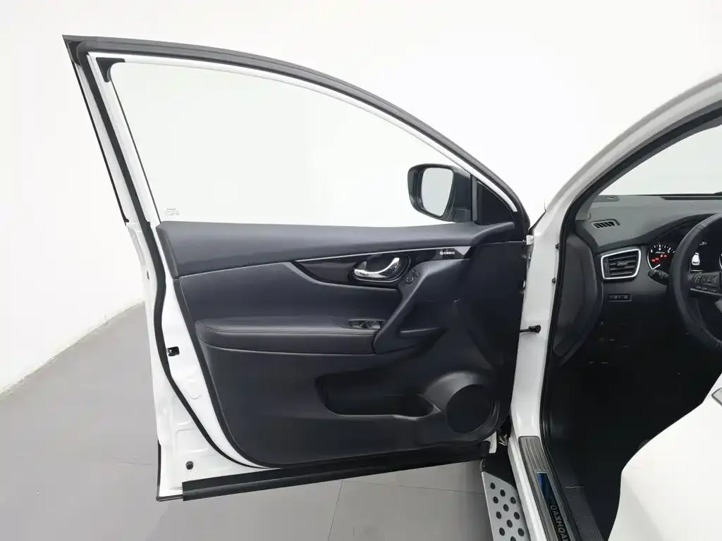 Nissan Qashqai — фото 6