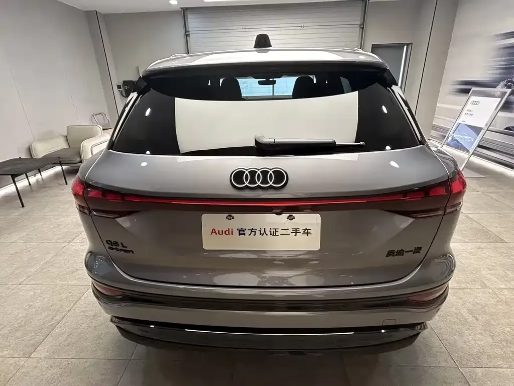 Audi Q6L e-tron — фото 9