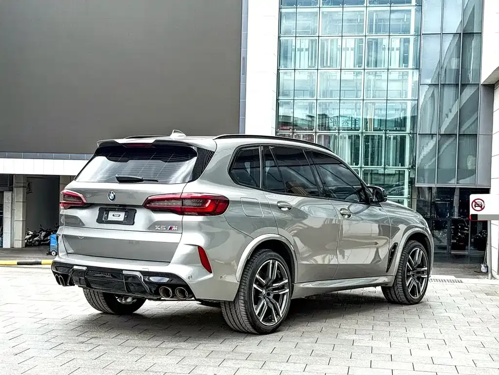BMW X5 M — фото 9