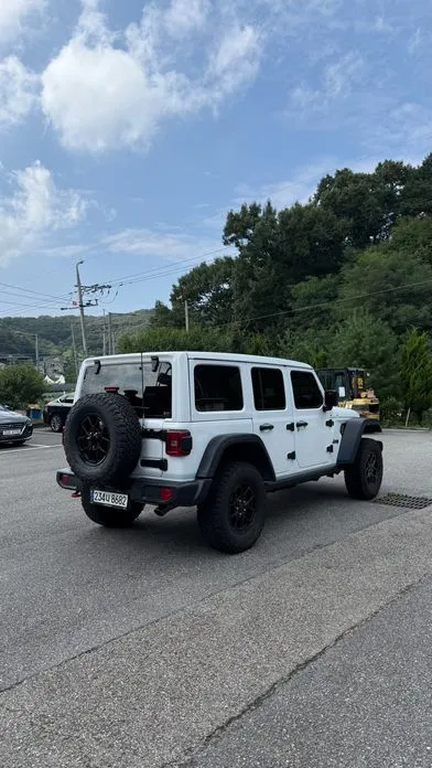 Jeep Wrangler — фото 5
