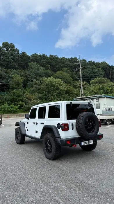Jeep Wrangler — фото 3