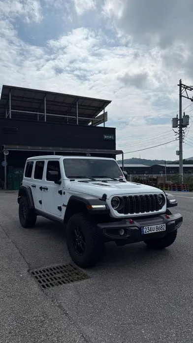 Jeep Wrangler — фото 2