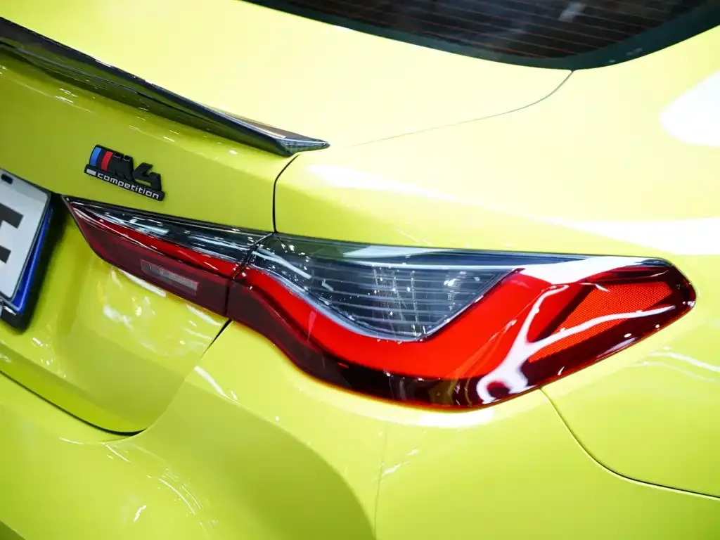 BMW M4 — фото 9