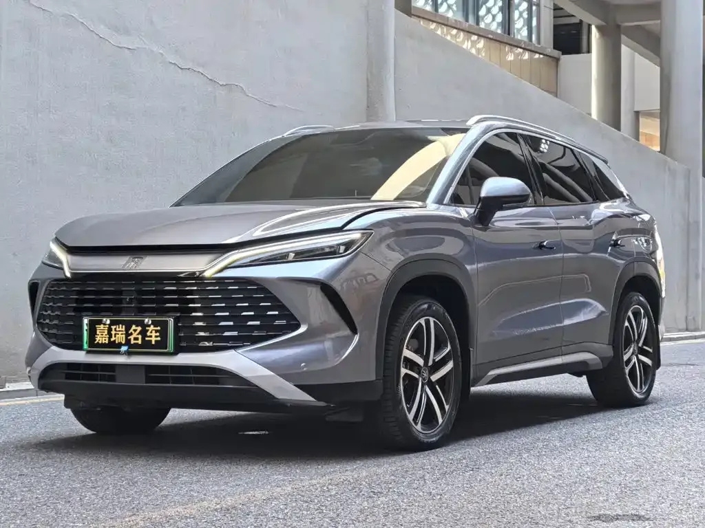 BYD L DM-i — фото 1