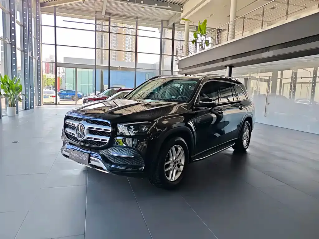 Mercedes-Benz GLS — фото 1