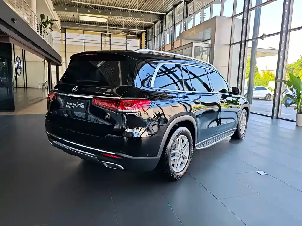 Mercedes-Benz GLS — фото 8