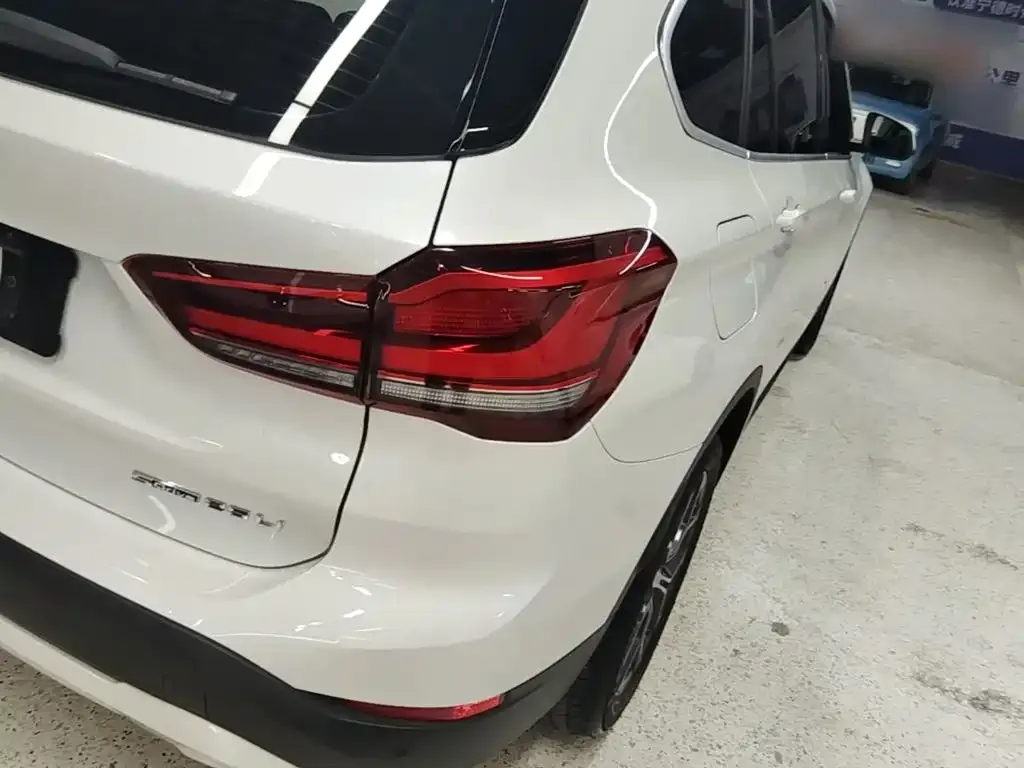 BMW X1 — фото 2
