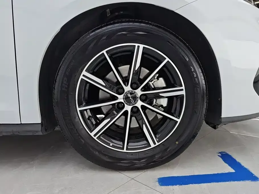 BYD Seal 06 — фото 10