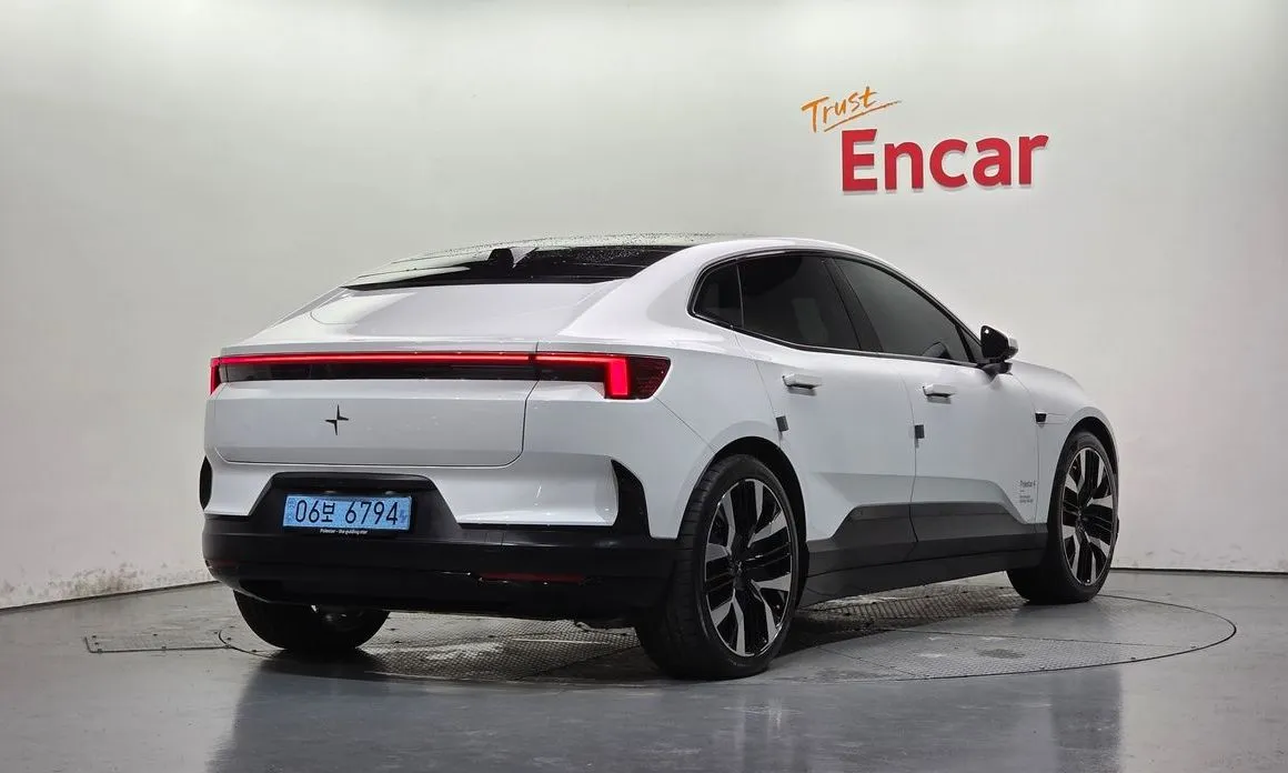Polestar Polestar 4 — фото 4