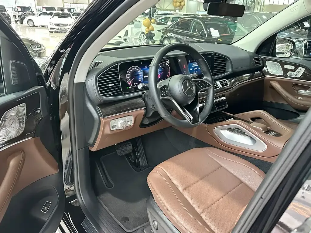 Mercedes-Benz GLE (Import) — фото 9