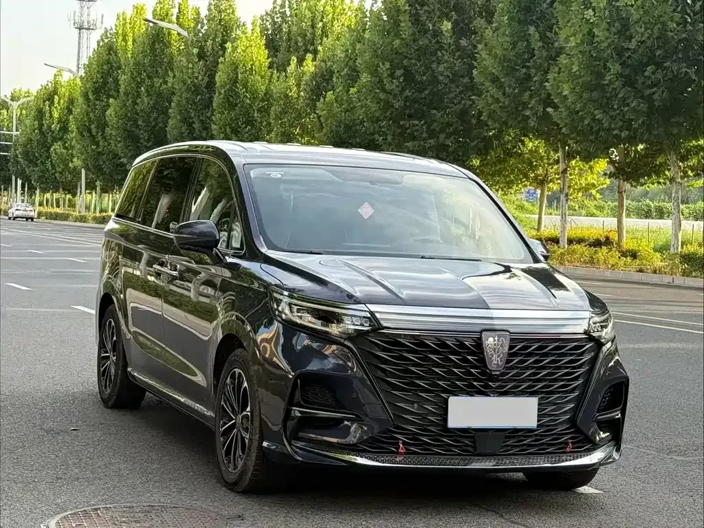 Roewe iMAX8 — фото 1
