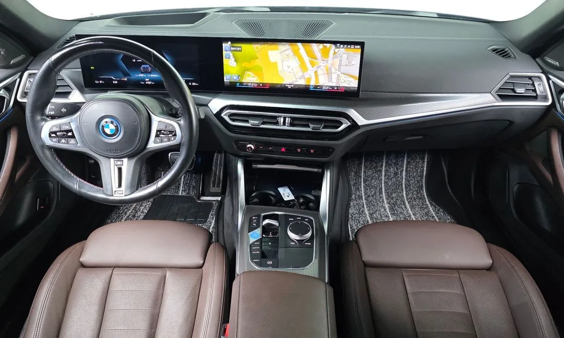 BMW i4 — фото 10