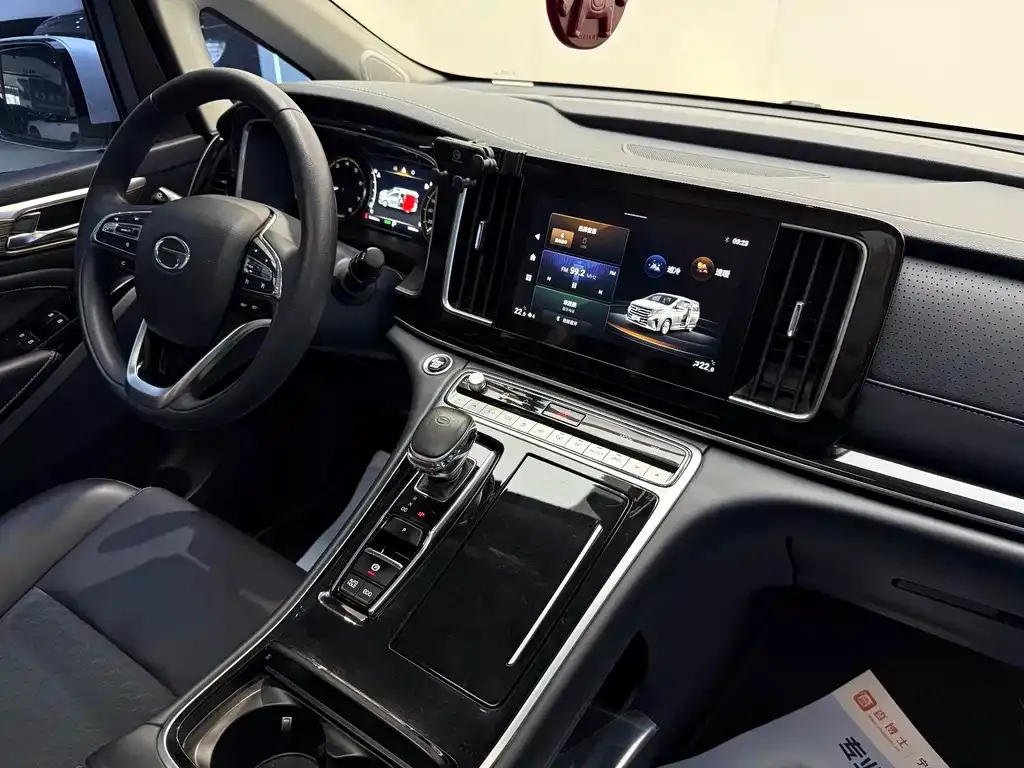 GAC Motor Trumpchi M8 — фото 8