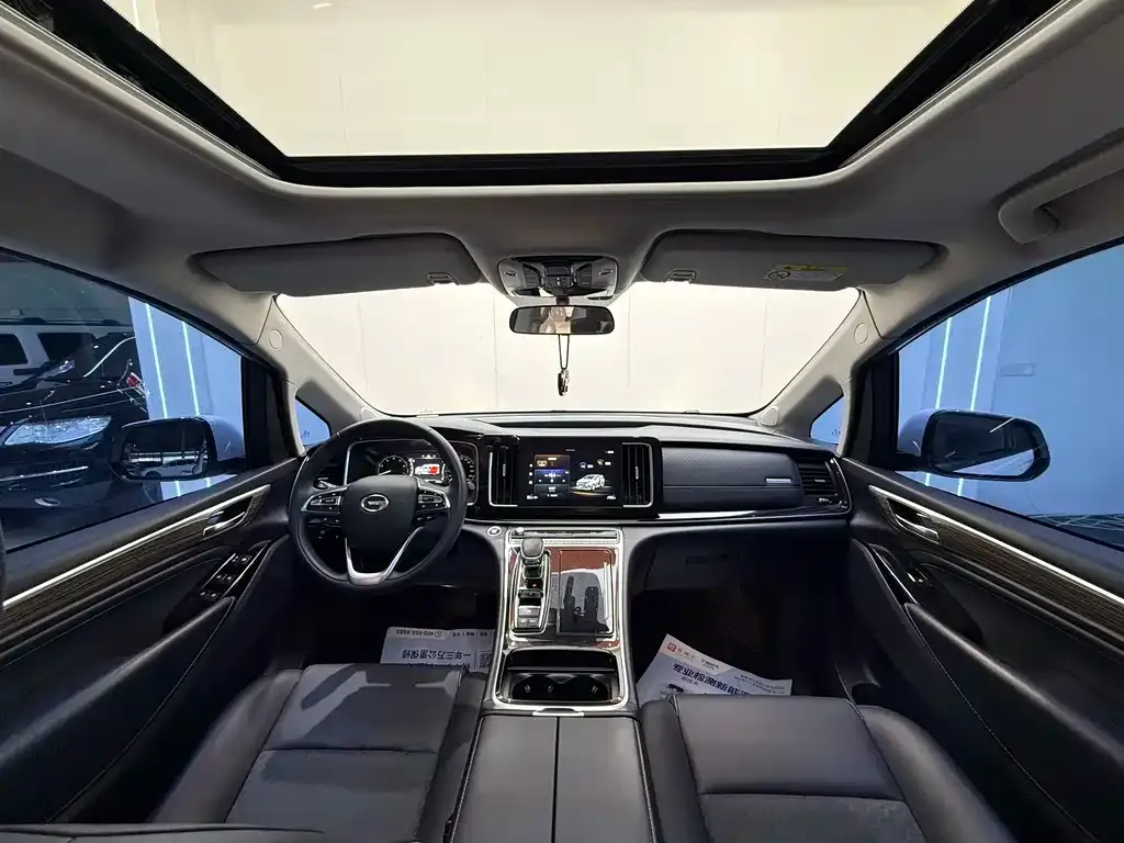 GAC Motor Trumpchi M8 — фото 10