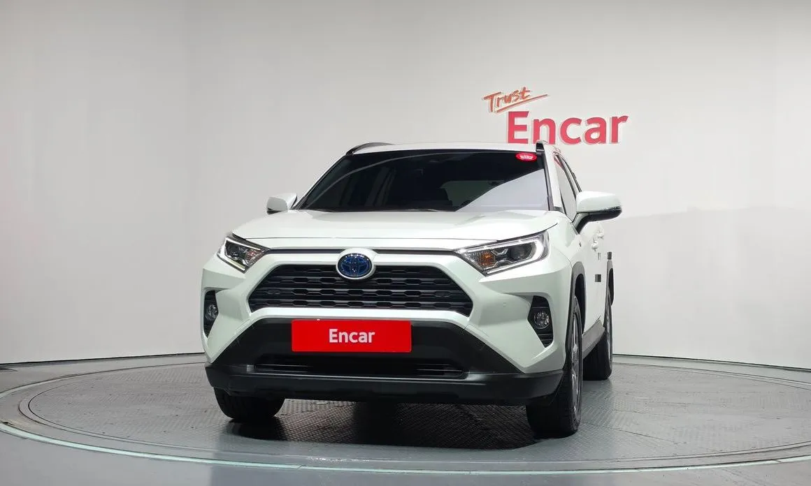 Toyota RAV4 — фото 2