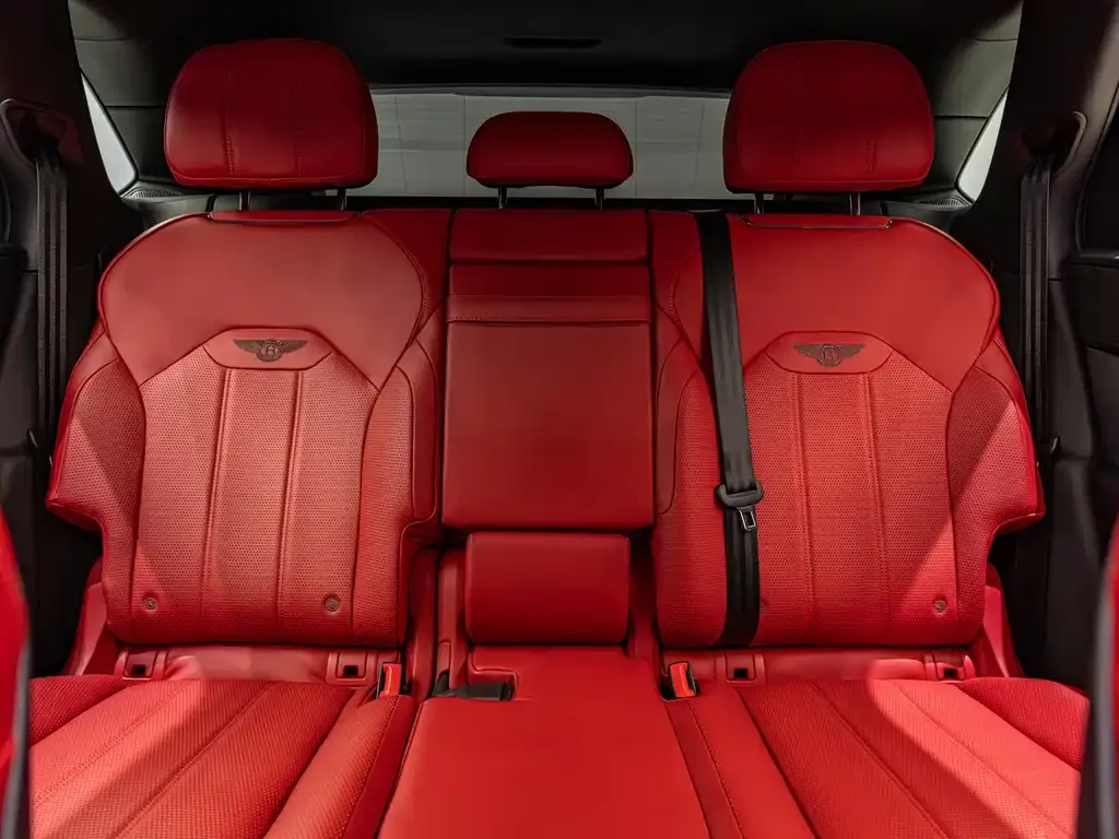 Bentley Bentayga — фото 10