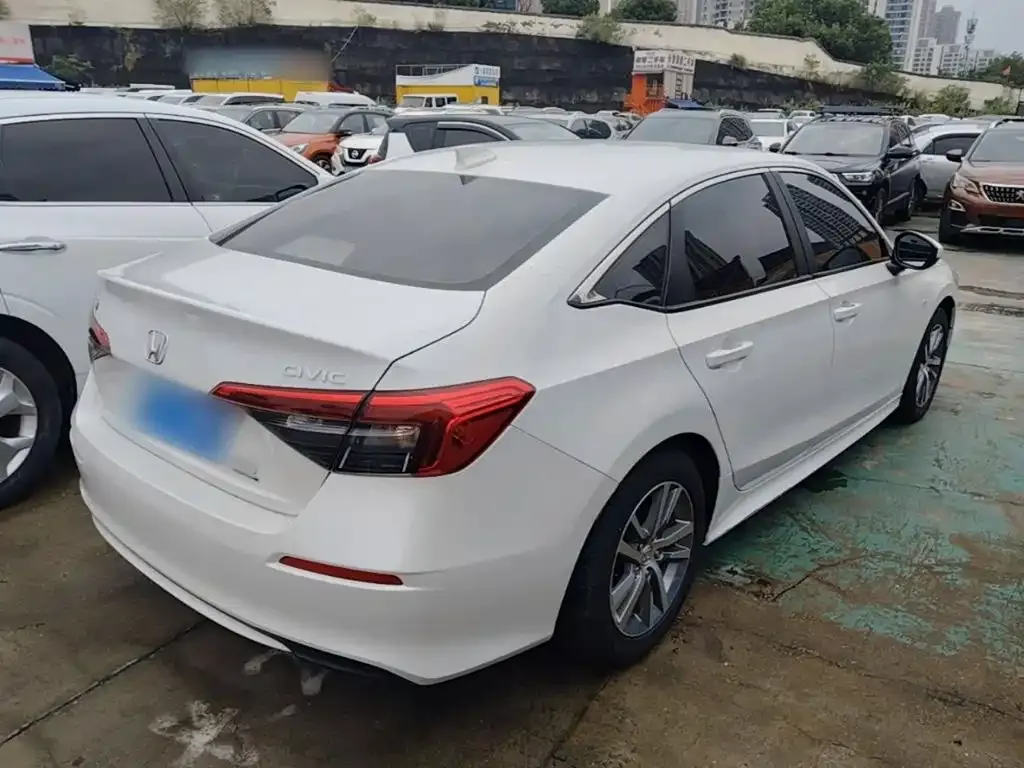 Honda Civic — фото 10