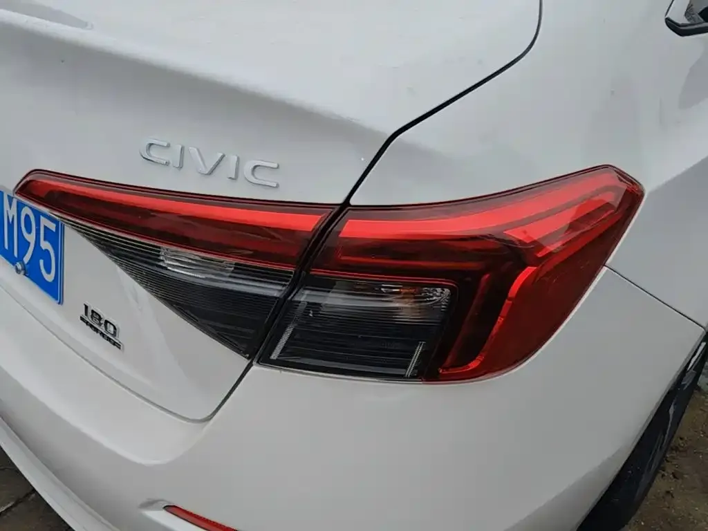 Honda Civic — фото 2