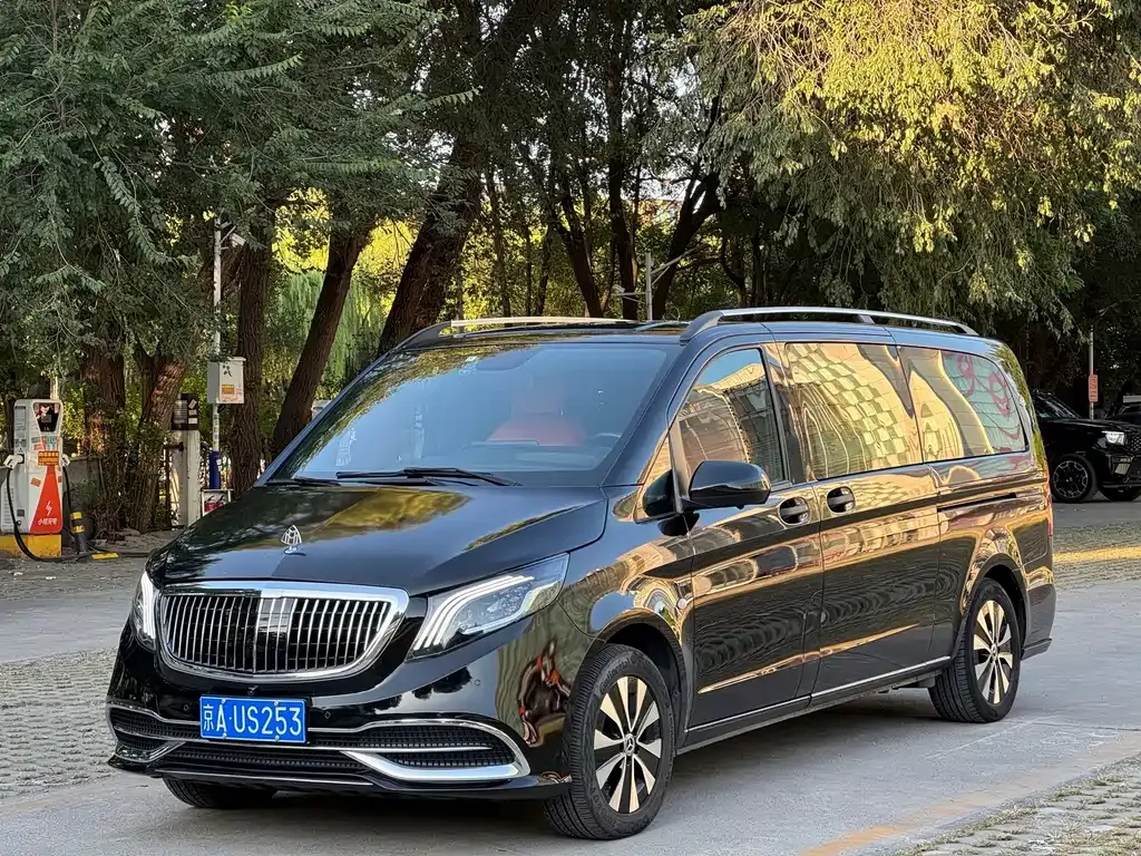 Mercedes-Benz Vito — фото 1