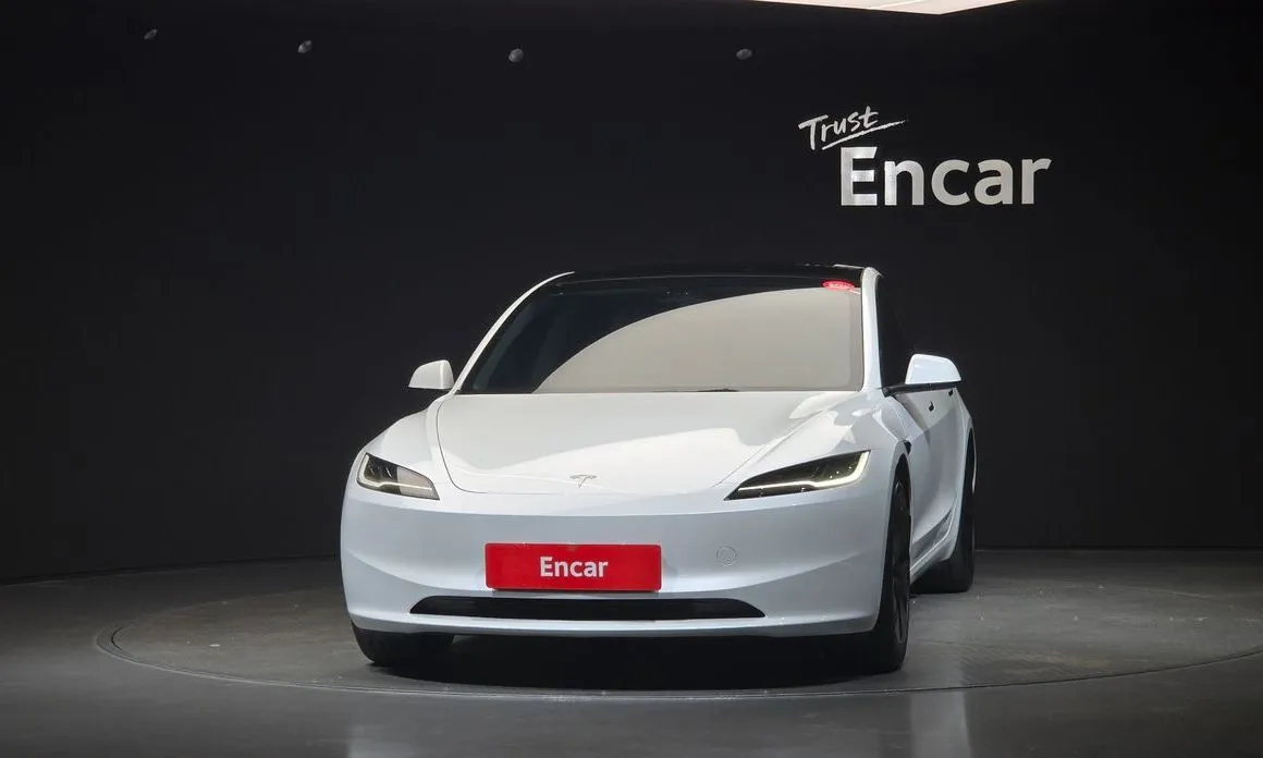 Tesla Model 3 — фото 4
