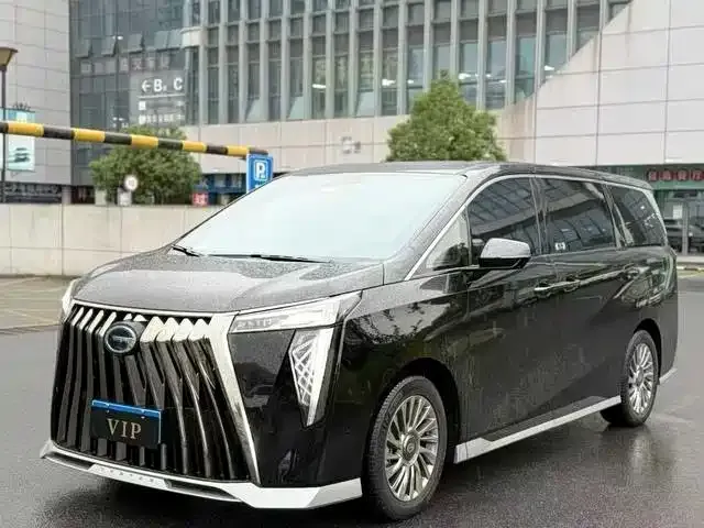 GAC Motor Trumpchi M8 — фото 1