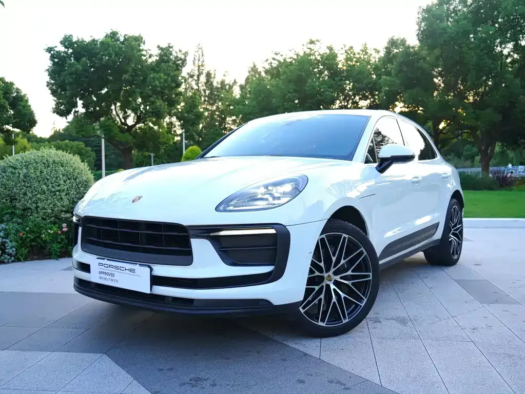 Porsche Macan — фото 1