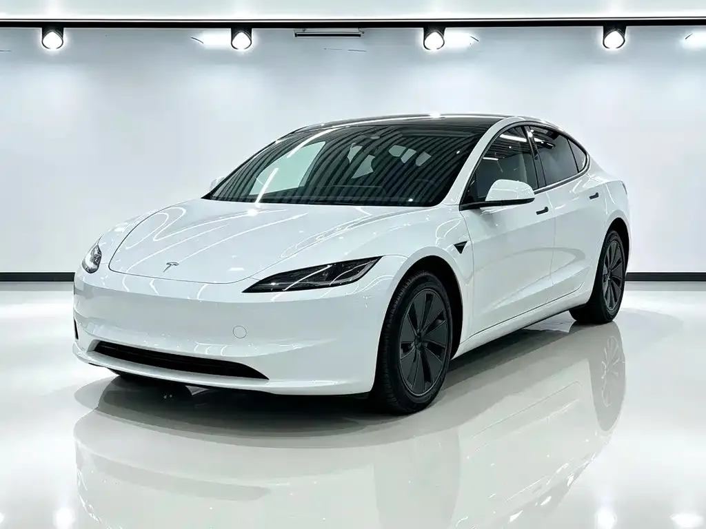 Tesla Model 3 — фото 5