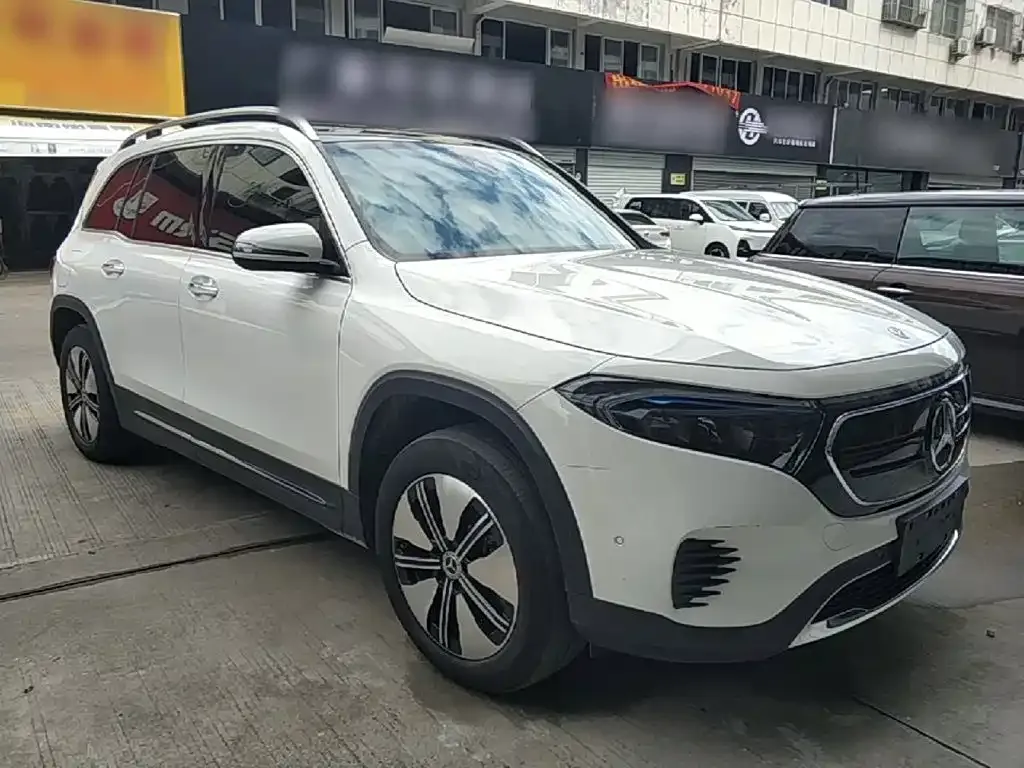 Mercedes-Benz EQB — фото 4
