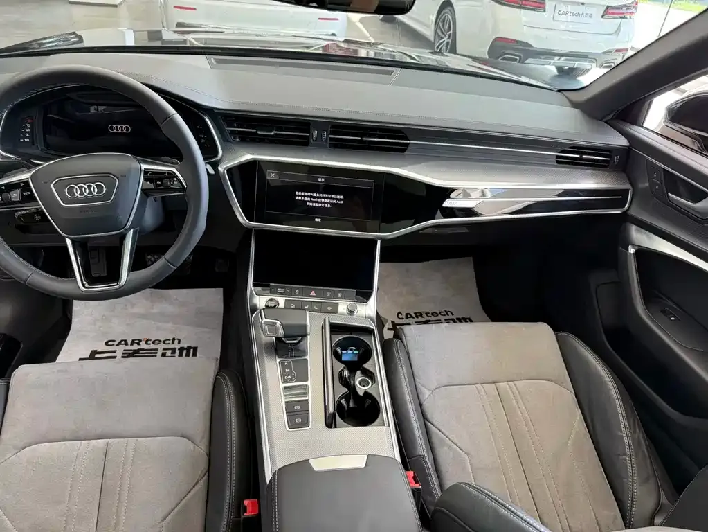 Audi A6L — фото 9
