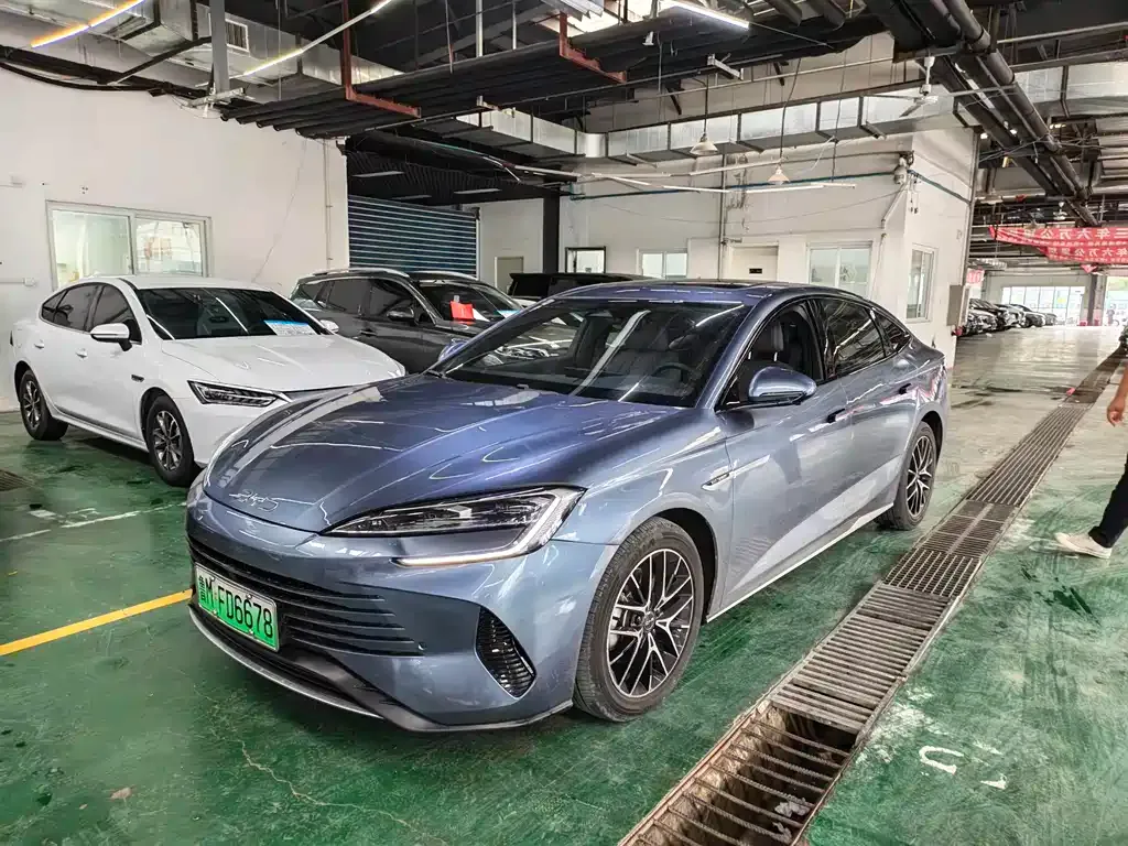 BYD Seal 07 DM-i — фото 1
