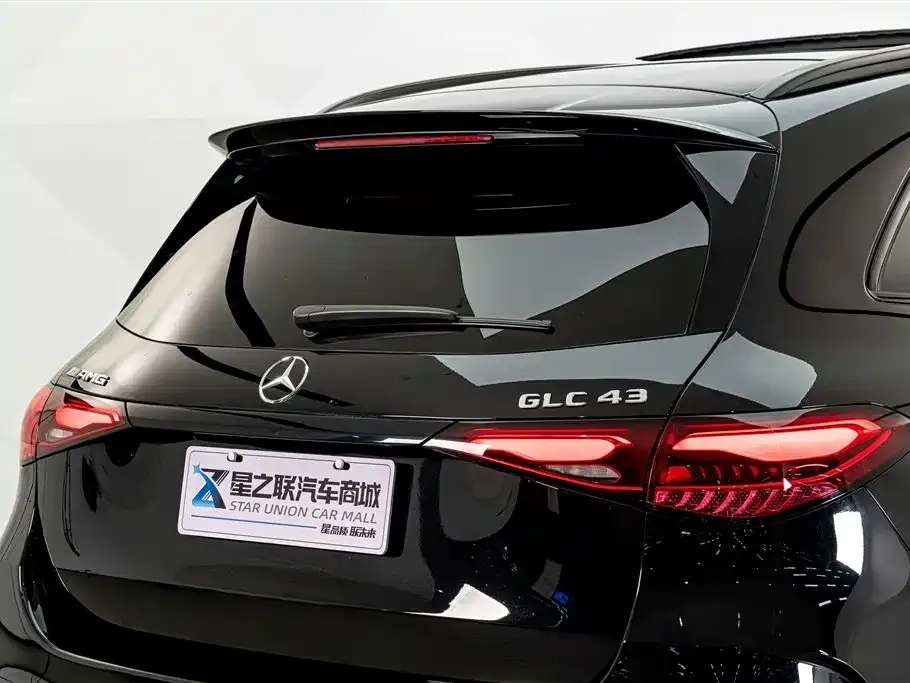 Mercedes-Benz GLC AMG — фото 2