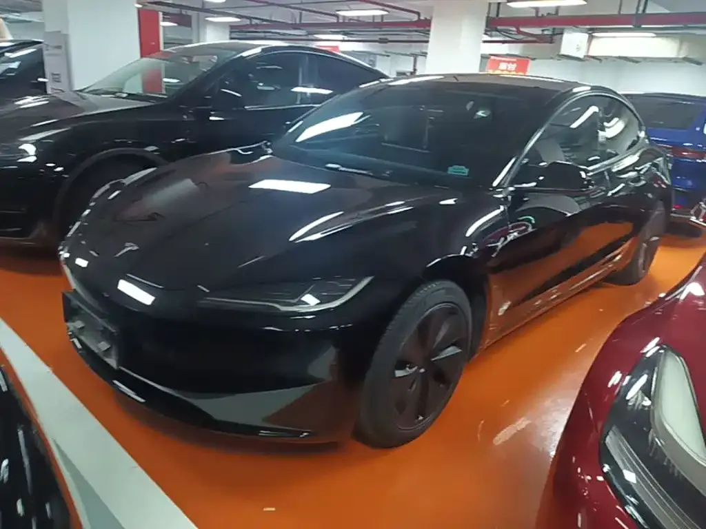 Tesla Model 3 — фото 6