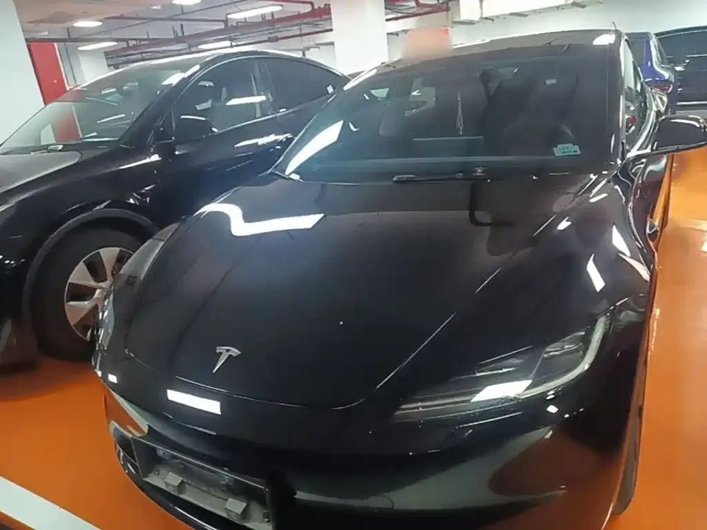 Tesla Model 3 — фото 5